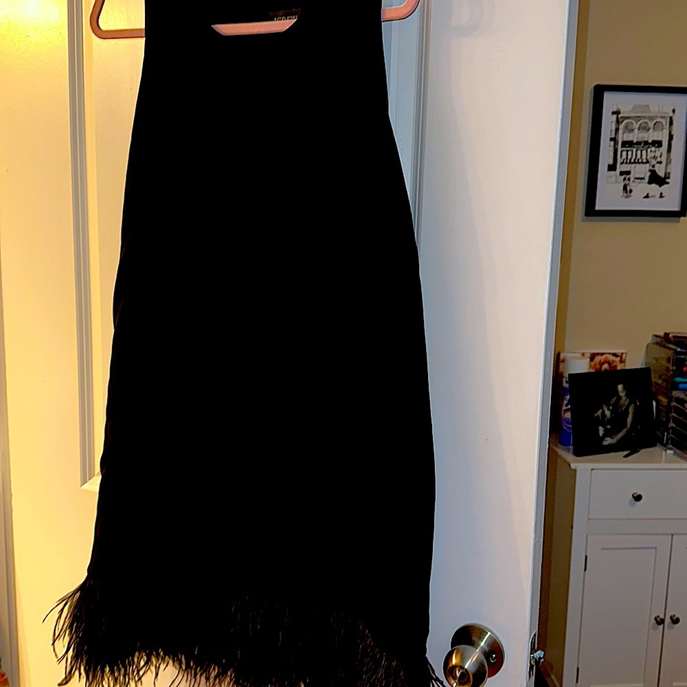 Selling a formal dress , never been used